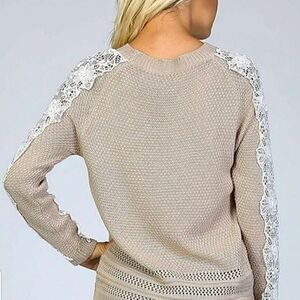 Listicle Sweater Beige Lace Crochet Sleeve White Size Medium